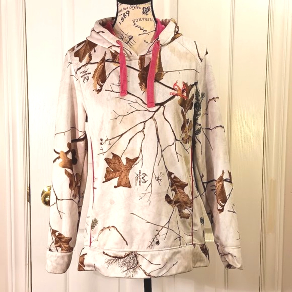 NWOT Realtree Women's Camo Hoodie Sweatshirt Pink Brown Beige Leaf Print Size M